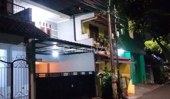 Di Jual Rumah 2 Lantai Lokasi Strategis di Pancoran Barat, Jakarta Selatan 1