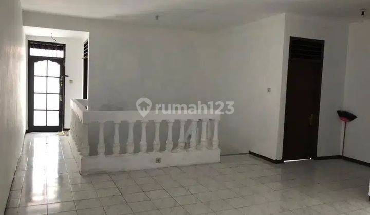 Di Sewakan Rumah Nyaman 2 Lantai di Tanah Kusir, Jakarta Selatan  2