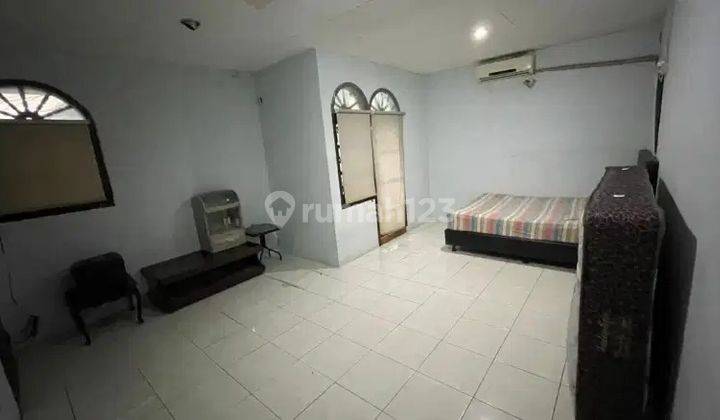 Di Jual Rumah Hitung Tanah di Kebayoran Lama, Jakarta Selatan 2