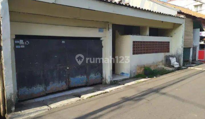 Di Jual Rumah Tua 1 Lantai Strategis di Kebon Jeruk, Jakarta Barat 1