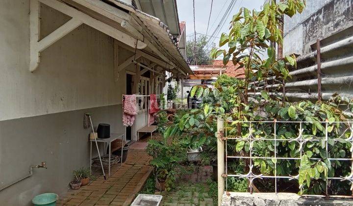 Rumah Hitung Tanah Posisi Hook Dekat Taman di Taman Wijaya Kusuma 2