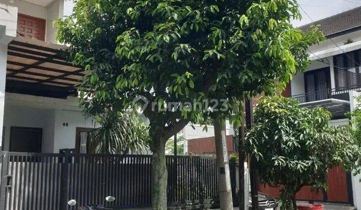 Rumah Minimalis Siap Huni Ada Taman Belakang di Batununggal Indah 2