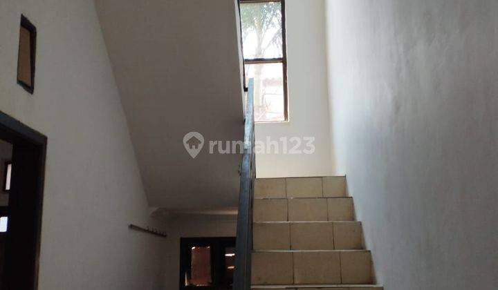 Rumah 2 Lantai Bagus Unfurnishd SHM Jl Besar di Margahayu,Bandung 2