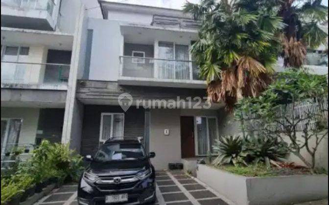 Rumah Modern Minimalis 2 Lantai Siap Dekat Setra Sari, Bandung 1