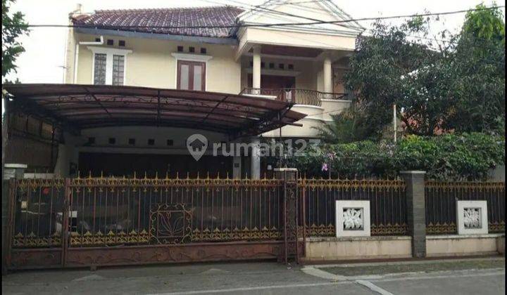 Rumah Terawat 2 Lantai Bagus Unfurnishd SHM di Turangga , Bandung 1