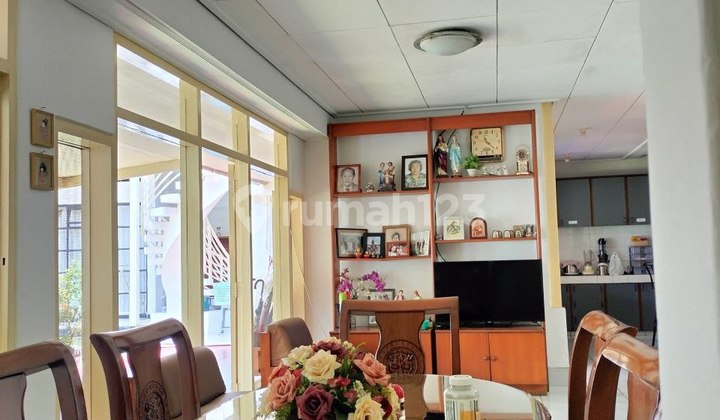 Rumah Terawat Siap Huni Lokasi Favorite Pusat Kota di Sayap Riau  2