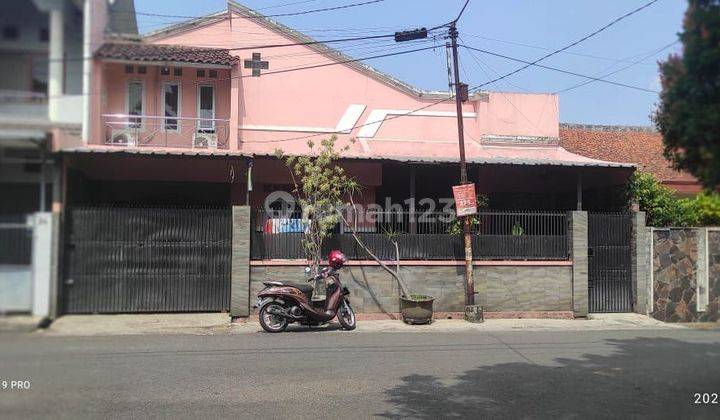 Rumah Terawat Siap Huni Dekat Trans Studio di Turangga, Bandung 1