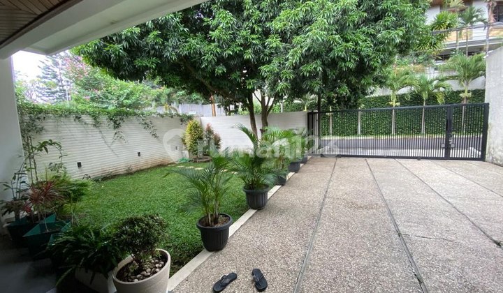 Luxury Home, Serene Environment, Ready to Occupy in Setrasari Pasteur. 2