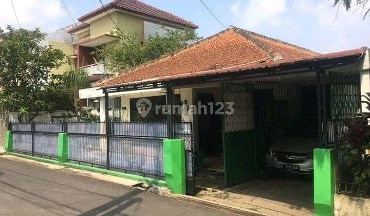 Rumah Terawat Siap Huni Dekat Sport Jabar di Arcamanik, Bandung 1