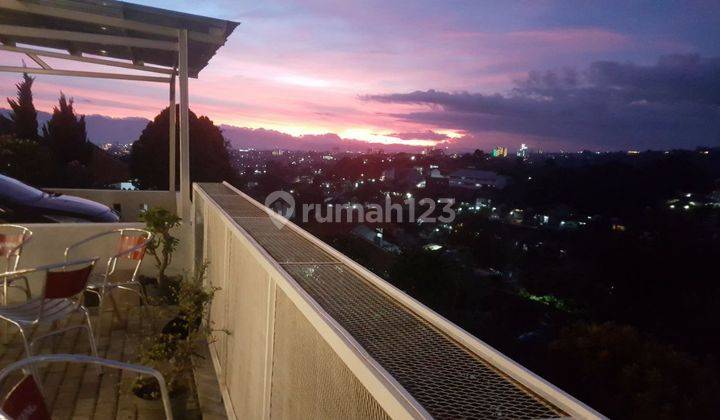 Rumah Bagus Siap Huni View Bandung Kota SHM di Awiligar , Bandung 1