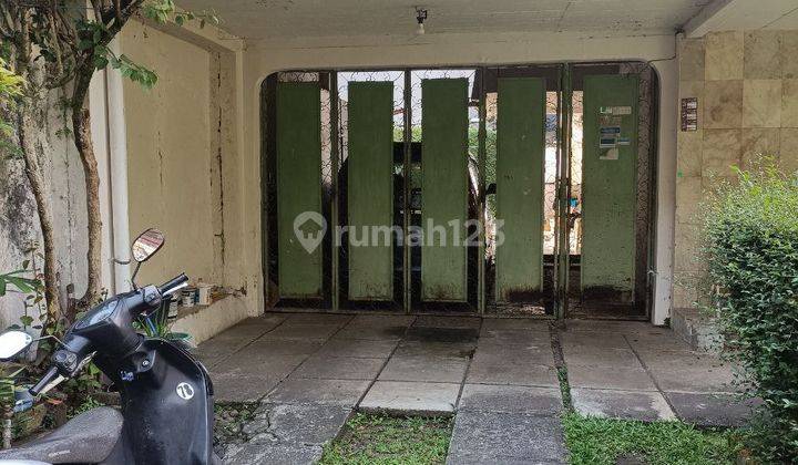 Rumah lama Terwat Cocok Untuk Kosan SHM di Tubagus Ismail,Bandung 2