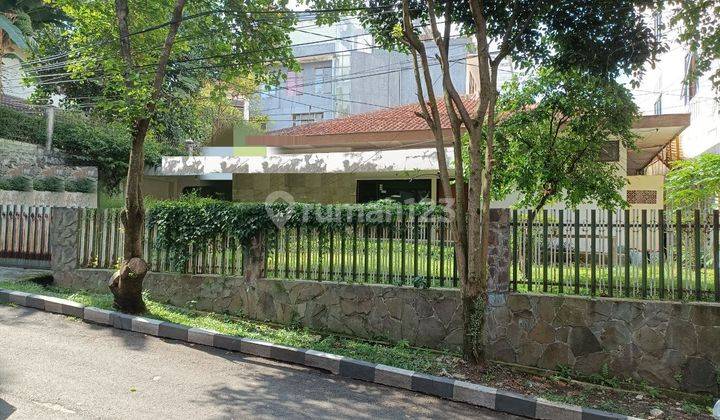 Rumah lama Terwat Cocok Untuk Kosan SHM di Tubagus Ismail,Bandung 1