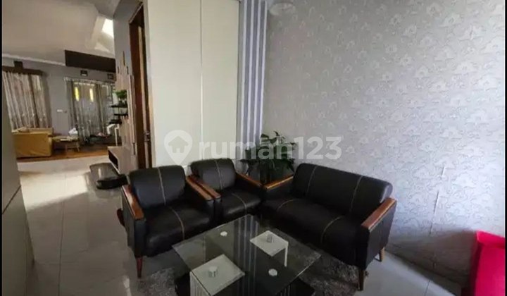 Rumah Bagus 2 Lantai Siap Huni Komplek Nyaman Buah Batu Regency. 2