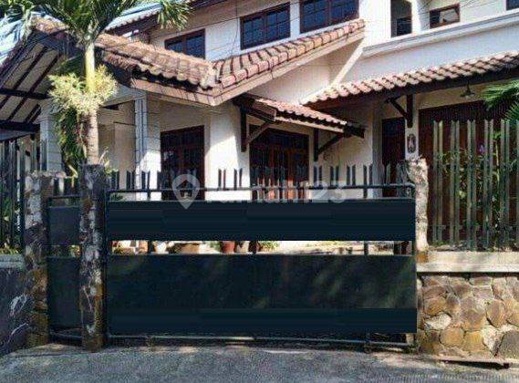 Rumah Murah 2 Lantai Bagus Unfurnished SHM di Awiligar, Bandung 1