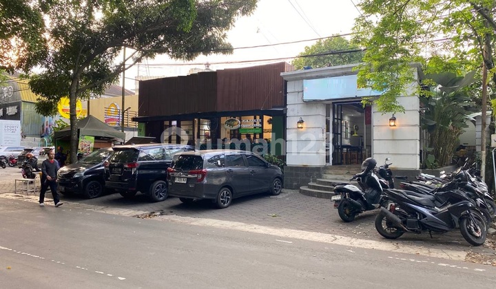 Rumah Untuk Usaha Lokasi Favorit Dekat Gedung Sate di Sayap Riau Rumah Untuk Usaha Lokasi Favorit Dekat Gedung Sate di Sayap Riau