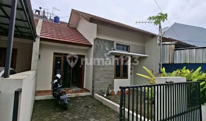 Ready-to-Occupy Unit in Puri Dago Antapani Complex, Comfortable and Safe Environment