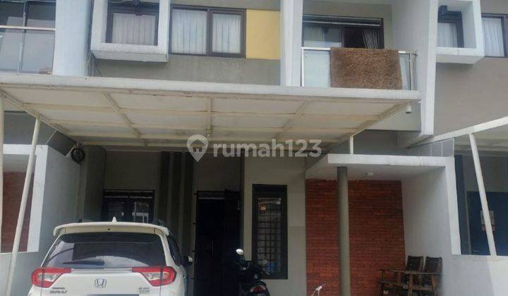 Rumah Bagus 2 Lantai Siap Huni SHM di Greenland Antapani, Bandung 1