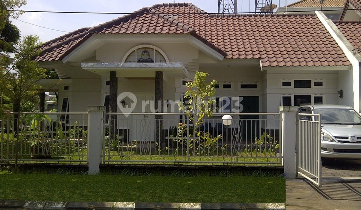 Rumah Murah Bergaya Modern Lingkungan Nyaman Cluster Batununggal.