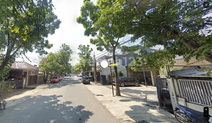 Suryalaya Main Road Ready-to-Occupy House, Ideal for Office & Business.