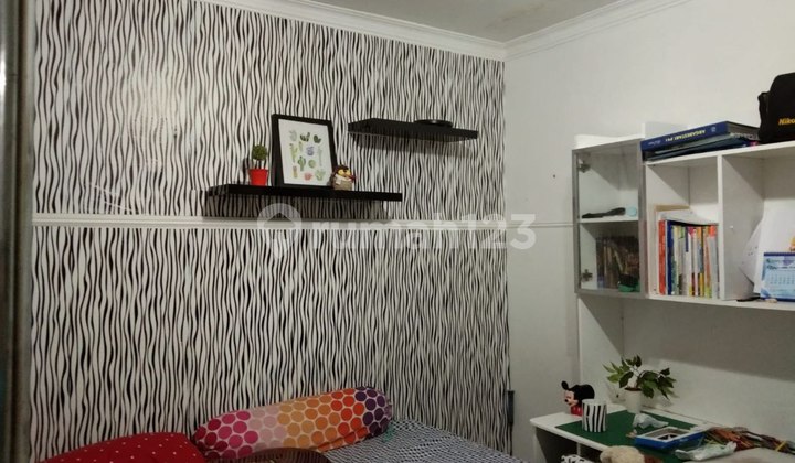 Nice Cheap 2-Story Ready-to-Live House on Main Road in Antapani. 2