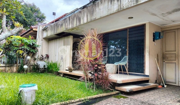 Ready-to-Occupy House Near Various Facilities in Sayap Riau Bandung City 2