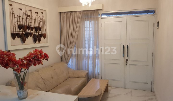 Rumah Murah Modern Siap Huni Lokasi Depan Jl Besar di Margahayu. 2