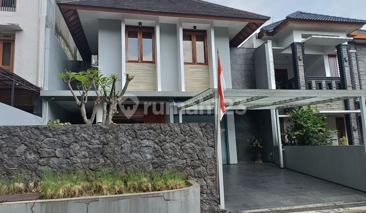 Rumah Modern Minimalis Furnished Siap Huni Dalam Komplek Alamanda 2
