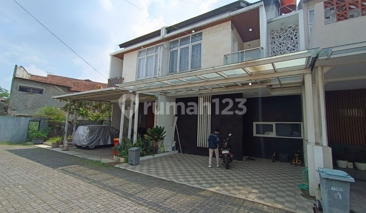 Rumah Modern Bebas Banjir di Lokasi Premium Komplek Turangga Rumah Modern Bebas Banjir di Lokasi Premium Komplek Turangga