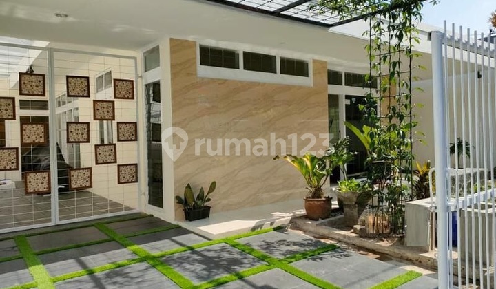Rumah Bagus Siap Huni Lokasi Strategis Pusat Kota di Sayap Lodaya 1