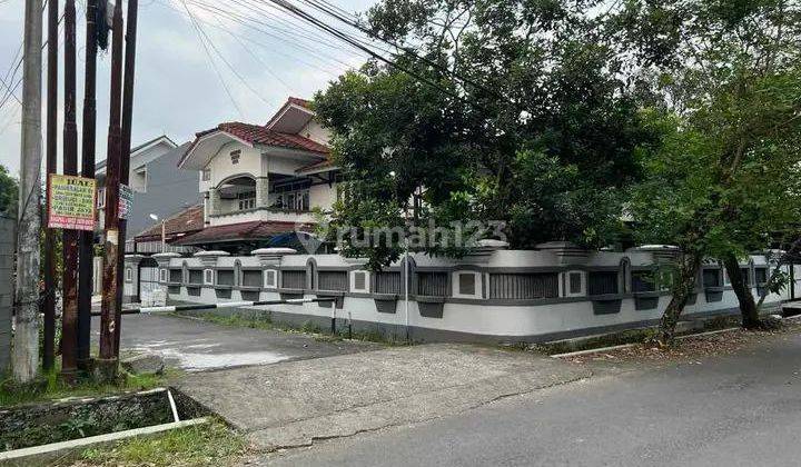 Rumah Hook 2 Lantai Siap Huni SHM di Turangga Buah Batu, Bandung 1