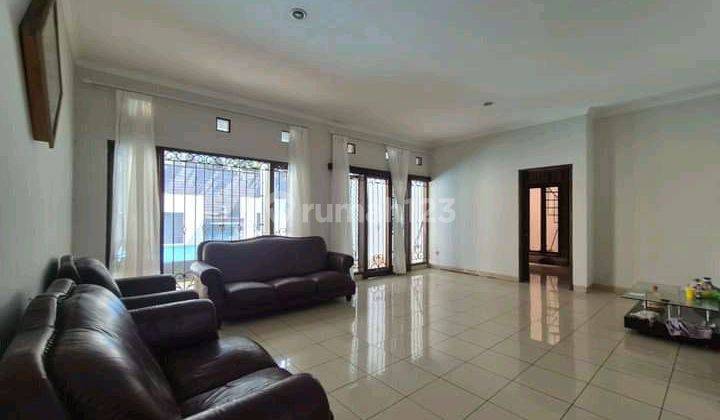 Rumah 2 Lantai Bagus Semi Furnished di Batununggal Indah, Bandung 2