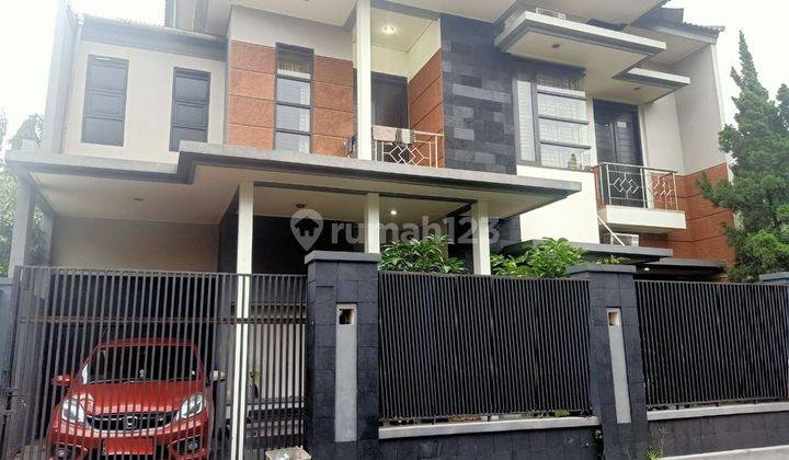 Rumah 2 Lantai Bagus SHM di Sayap Purwakarta Antapani, Bandung 1