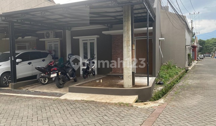 Rumah Hook Murah Siap Huni Komplek Nyaman di Mulyagolf Residence. 2