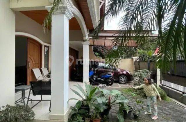 Rumah Mewah 2 Lantai Siap Huni Dekat Griya di Arcamanik, Bandung 2