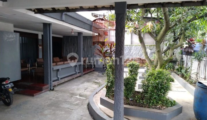 Land Calculator House Ideal for Business Strategic Location in Palasari.