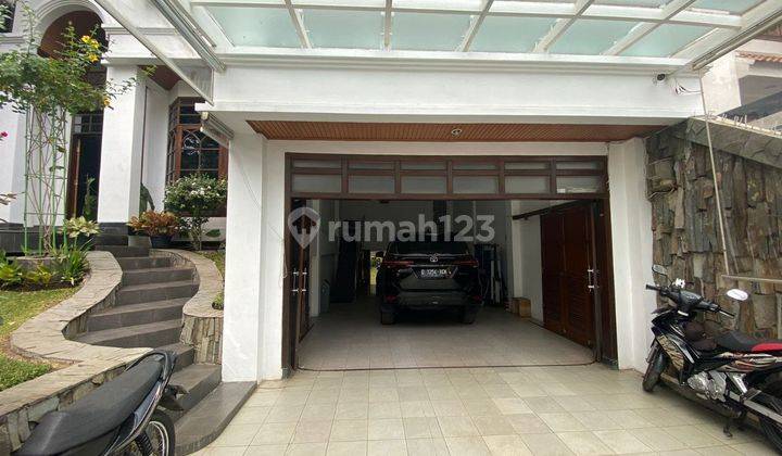 Rumah Mewah 2 Lantai Bagus Siap Huni SHM di Geger Kalong, Bandung 2