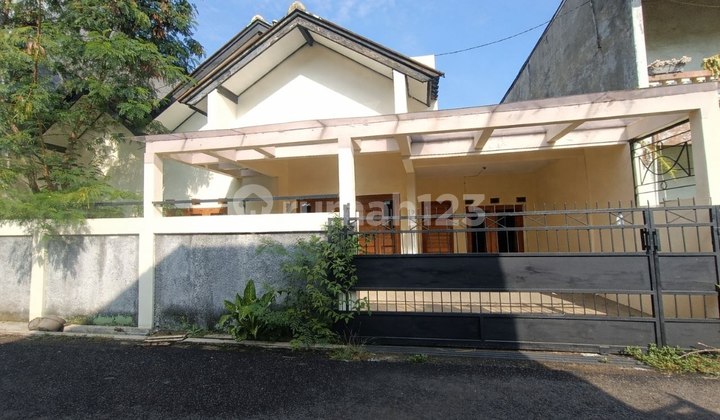 Rumah Bagus Murah Jarang Ada Dekat Metro di Tata Surya Margahayu Rumah Bagus Murah Jarang Ada Dekat Metro di Tata Surya Margahayu