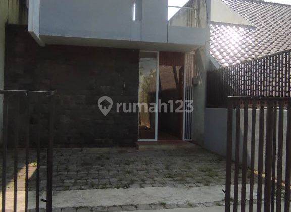 Rumah 2 Lantai Bagus Unfurnished di Gegerkalong Permai, Bandung 1