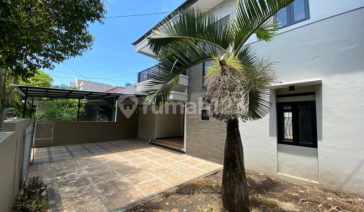 Modern Luxury Home Batununggal Estate Exclusive Comfortable Environment 2