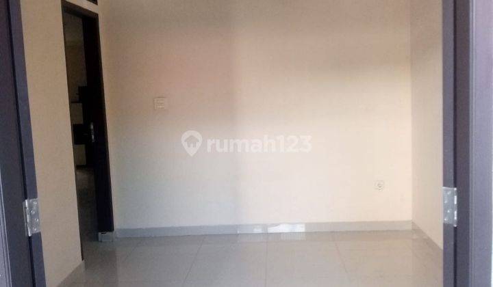 Rumah 2 Lantai Bagus Siap Huni SHM di Margahayu Raya, Bandung 2