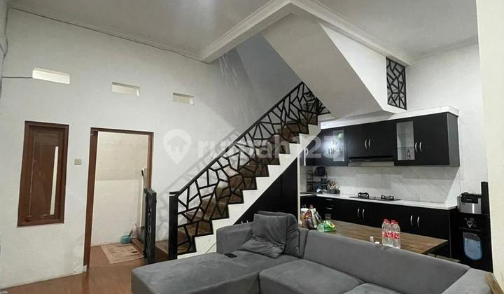 Good Modern House in a Strategic Location, Tata Surya Margahayu Near MTC 2