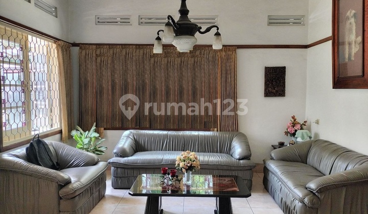 Rumah Terawat Siap Huni Lokasi Favorite Pusat Kota di Sayap Riau 
