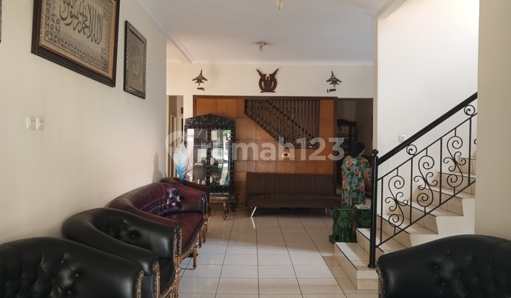 Rumah 2 Lantai Bagus Murah SHM di Kota Baru Parahyangan, Bandung 2