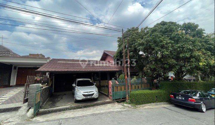 Rumah 2 Lantai Posisi Hook Gegerkalong Bandung 2