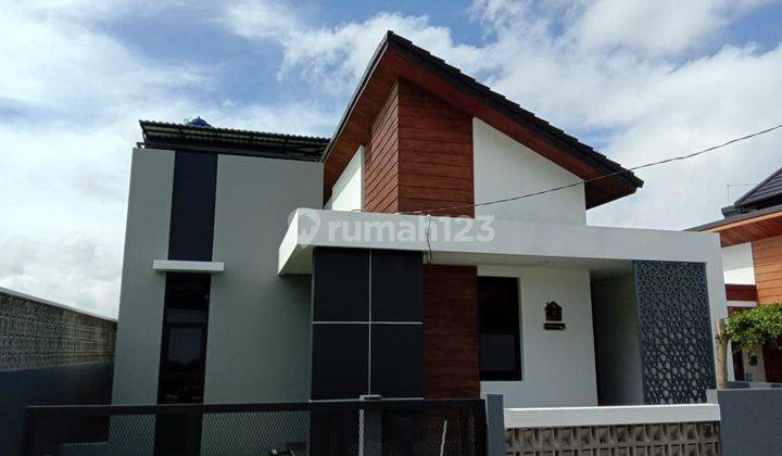 Rumah Strategis Didataran Tinggi View Cantik Lembang Bandung 1