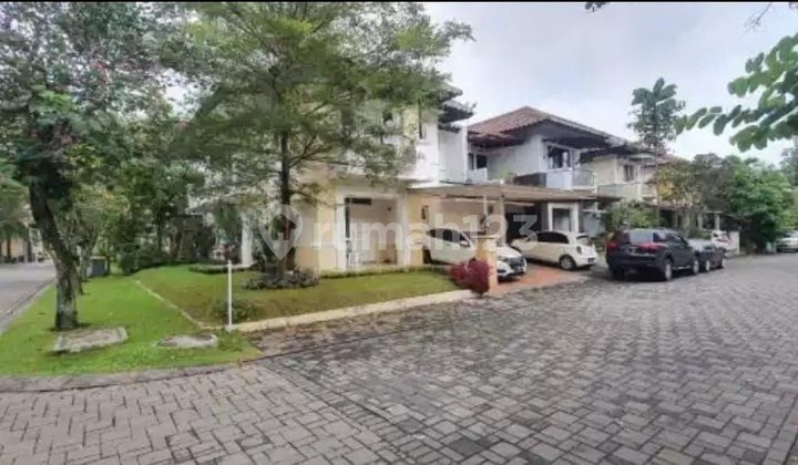 Rumah Hook Bagus Siap Huni Di Kota Baru Parahyangan