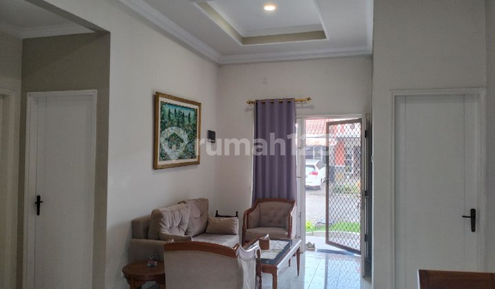 Best Price! Nice Fully Furnished House in Kota Baru Parahyangan 2