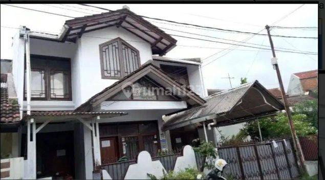 Rumah 2 Lantai Terawat Siap Huni Strategis Di Antapani Bandung 2