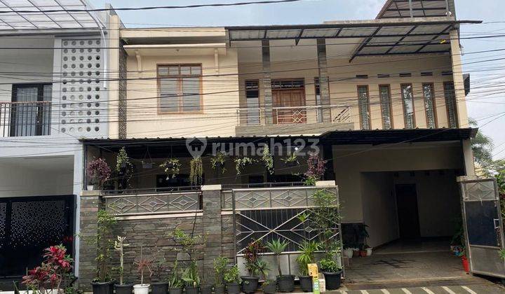 Rumah Bagus Besar 3 Lantai Di Sarijadi Bandung 1