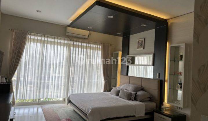 Rumah Mewah Full Furnished Di Kota Baru Parahiyangan Bandung  2